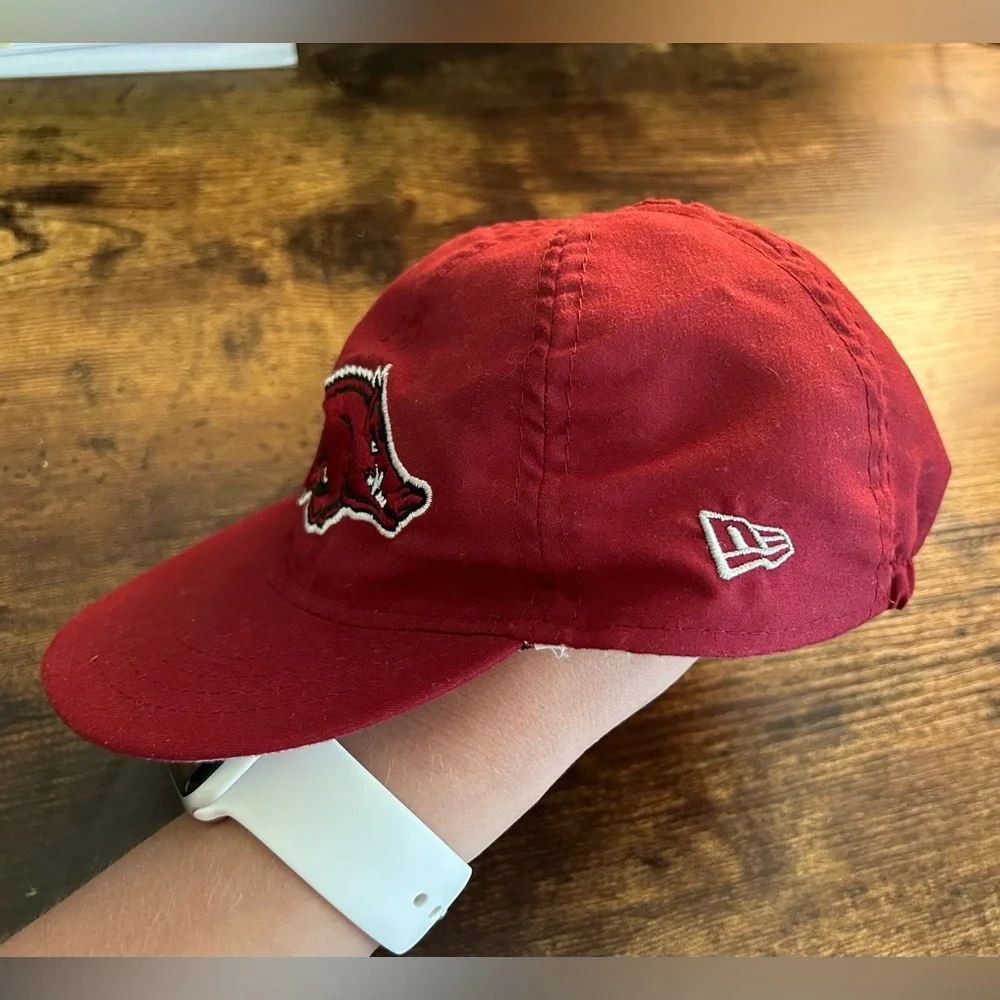 Infant Reversible Razorback hat - Picture 4 of 7
